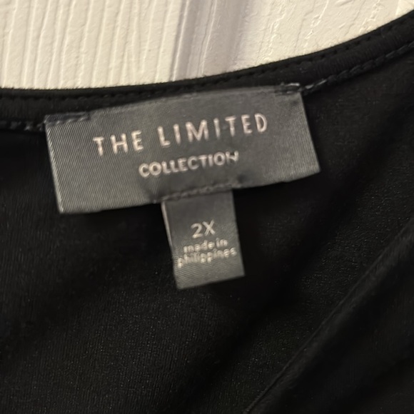 Size 2X The Limited black asymmetrical peplum top sleeveless - Picture 2 of 7